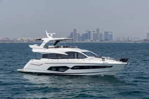 Sunseeker Manhattan 66 Yacht for Sale, photograph 2