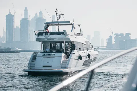 Sunseeker Manhattan 66 Yacht for Sale, photograph 3