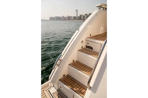 Sunseeker Manhattan 66 Yacht for Sale, photograph 8