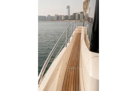 Sunseeker Manhattan 66 Yacht for Sale, photograph 9