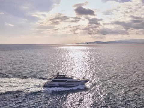 Sylia Yacht Charter, photograph 2