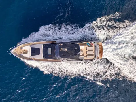 Sylia Yacht Charter, photograph 7