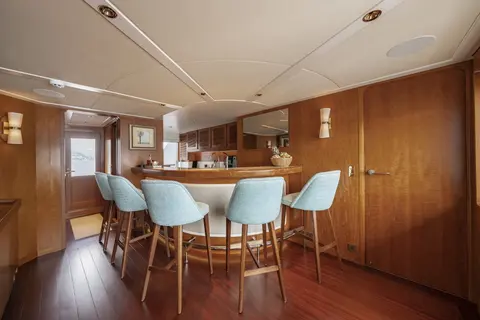 Synthesis 66 Yacht Charter, photograph 10