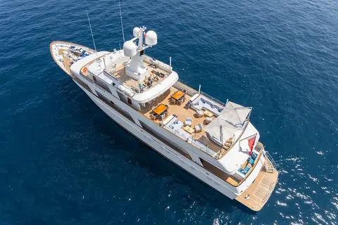 Synthesis 66 Yacht Charter, photograph 8