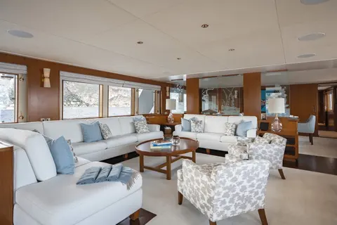 Synthesis 66 Yacht Charter, photograph 9