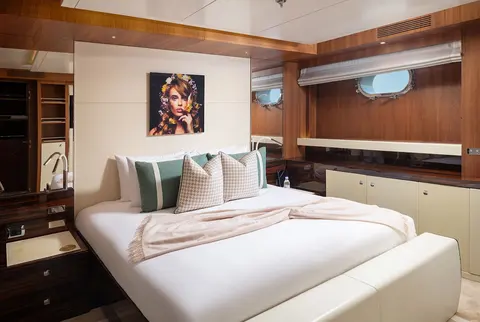 Taleya Yacht Charter, photograph 7