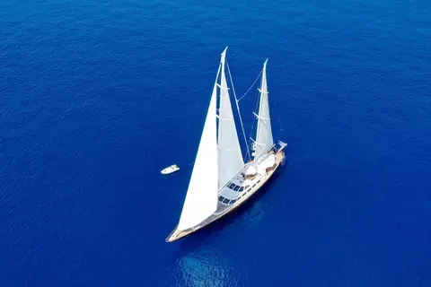 Tamarita Yacht Charter, photograph 6