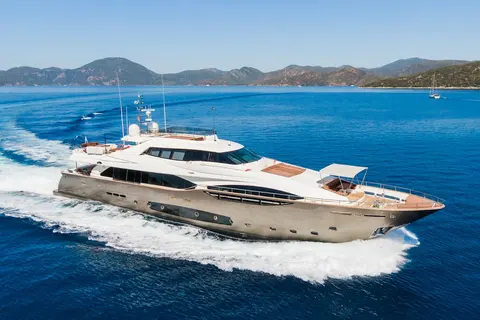 Thalyssa Yacht Charter, photograph 2
