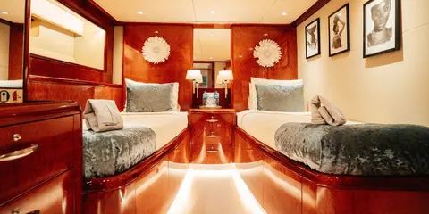 Thandeka Yacht Charter, photograph 11