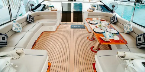 Thandeka Yacht Charter, photograph 5