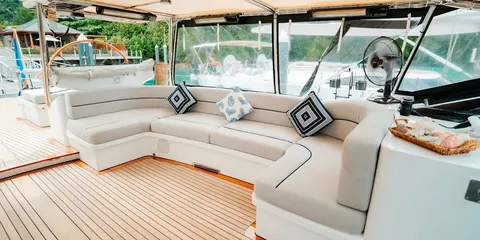 Thandeka Yacht Charter, photograph 7