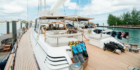 Thandeka Yacht Charter, photograph 8