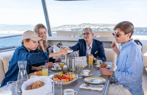 The Palm Yacht Charter, photograph 12