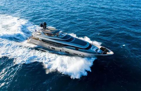 The Palm Yacht Charter, photograph 2