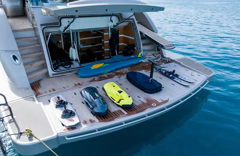 The Palm Yacht Charter, photograph 7
