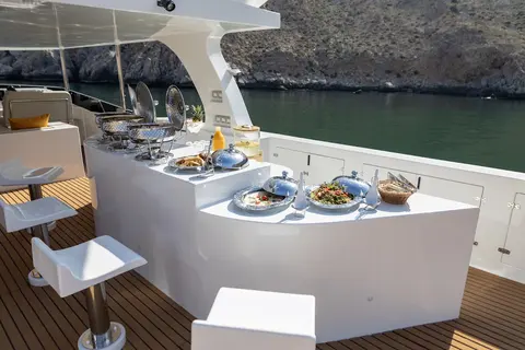 The Vision Yacht Charter, photograph 11