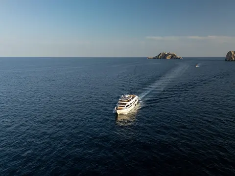 The Vision Yacht Charter, photograph 4