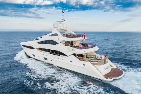 Thumper Yacht Charter, photograph 10