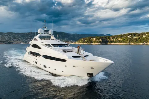 Thumper Yacht Charter, photograph 6