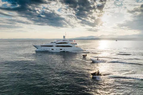 Thumper Yacht Charter, photograph 9