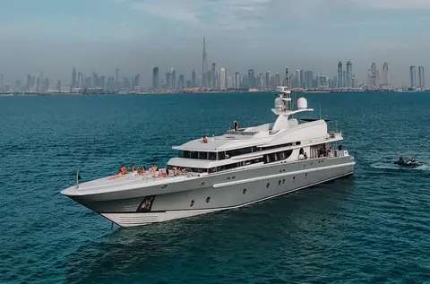 Thunder Yacht Charter in Dubai, photograph 2