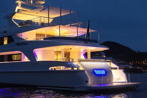 Tiamat Yacht Charter, photograph 8