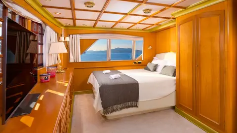 TO JE TO Yacht Charter, photograph 11