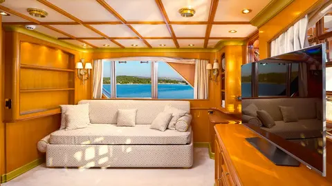 TO JE TO Yacht Charter, photograph 12
