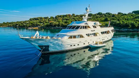 TO JE TO Yacht Charter, photograph 4