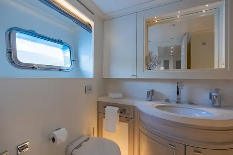 Valentina II Yacht Charter, photograph 11