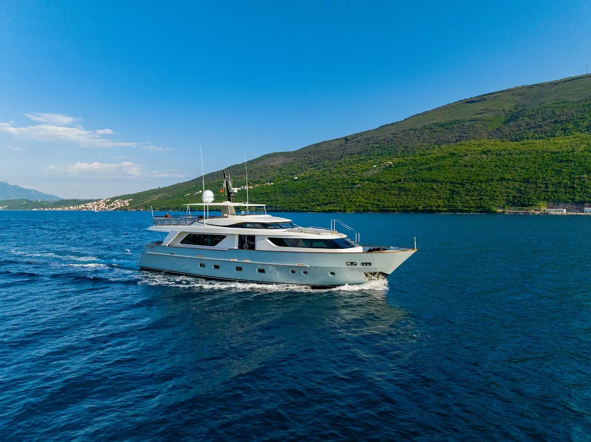 Valentina II Yacht Charter