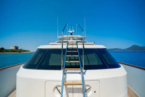 Valentina II Yacht Charter, photograph 5