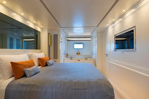 Valentina II Yacht Charter, photograph 9