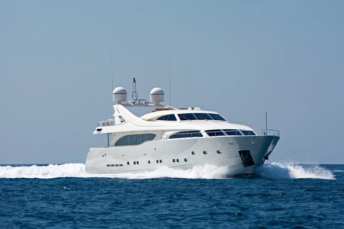 Whisper V Yacht Charter
