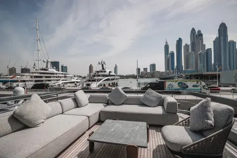 Xemati Yacht Charter in Dubai, photograph 6