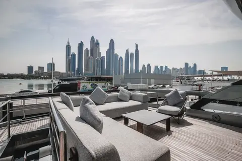 Xemati Yacht Charter in Dubai, photograph 7
