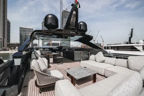 Xemati Yacht Charter in Dubai, photograph 8