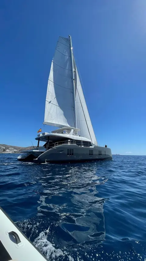 Yolo Yacht Charter, photograph 4