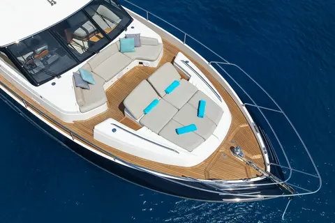 Zen Vibes Yacht Charter, photograph 10