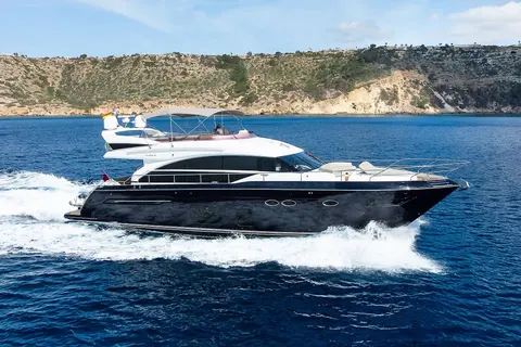 Zen Vibes Yacht Charter, photograph 3