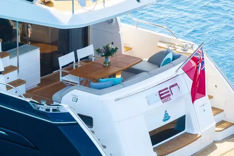 Zen Vibes Yacht Charter, photograph 4