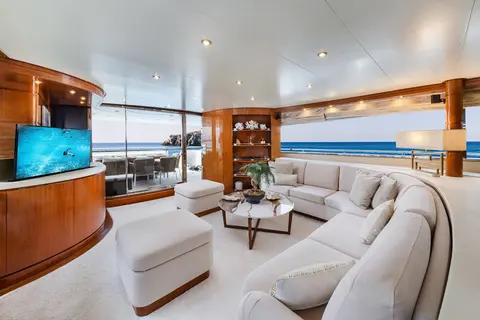Zen Yacht Charter, photograph 11