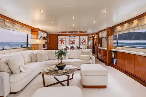 Zen Yacht Charter, photograph 12
