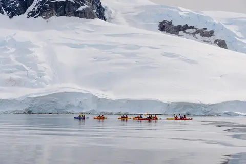 Explorer Charter, photograph 10