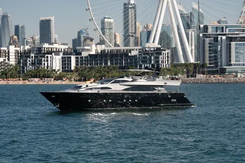Abu Dhabi Grand Prix Yacht Charter, photograph 8